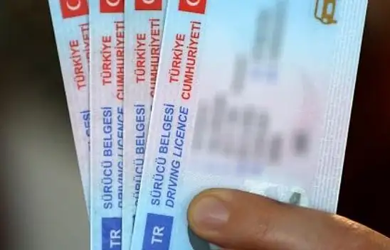 Sürücü belgesini yenilemeyenler için kritik tarih- Süre uzatılacak mı?