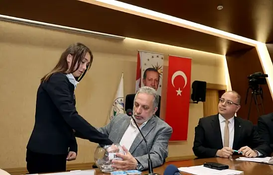 Talas'ta beklenen kura çekildi: Yeni evler sahiplerini buldu