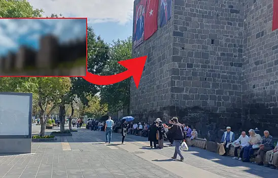 Tarihi Kayseri Kalesi'nin duvarları o renkle bir kez daha anlam buldu!