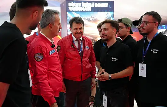 TEKNOFEST'te ERÜ heyecanı: Görgün'den standa ziyaret!