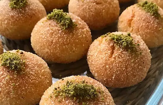 Tokat Hira Tatlısı - Kahve Yanı Tatlısı - Az Malzemeli