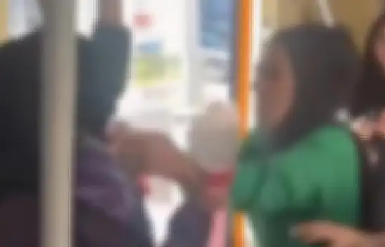 Tramvayda Yaşanan Kavga Gündem Oldu!