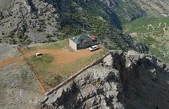 Türkiye'de böyle manzara yok! İşte Kayseri'deki o ev...