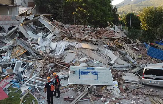 Türkiye'de yine deprem, yine yıkım, yine aynı iddia!