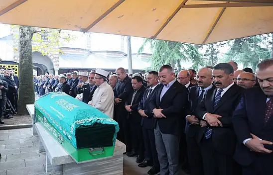 Vali Çiçek'in babaannesi Sara Çiçek son yolculuğuna uğurlandı!