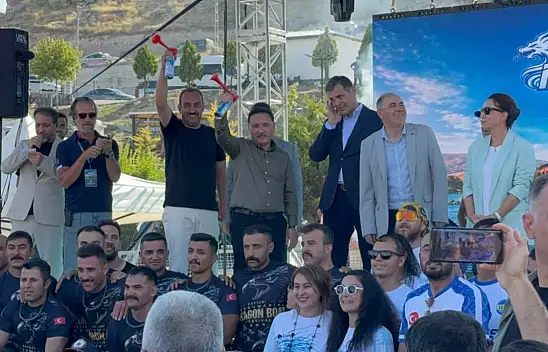 Vali Çiçek İncesu'yu böyle anlattı: 'Adeta cenneti yaşıyor'