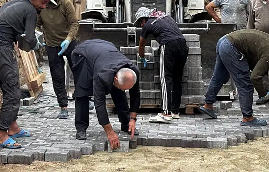 Yahyalı'da yoğun mesai: Başkan Öztürk mahalle mahalle gezdi