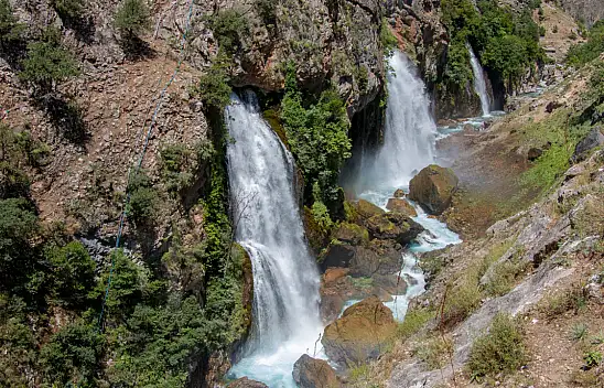 Yahyalı Kapuzbaşı Şelalelerinde binlerce insan geri dönmek zorunda kalmıştı - Çalışmalar ne durumda?
