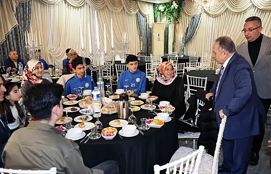 Yalçın Talasgücü sporcularıyla buluştu!