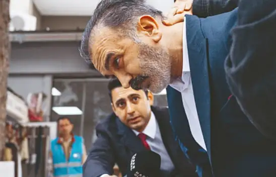 Yenidoğan çetesi üyesinin siyasilerle fotoğrafları çıktı – Kayserili ünlü isim de var!