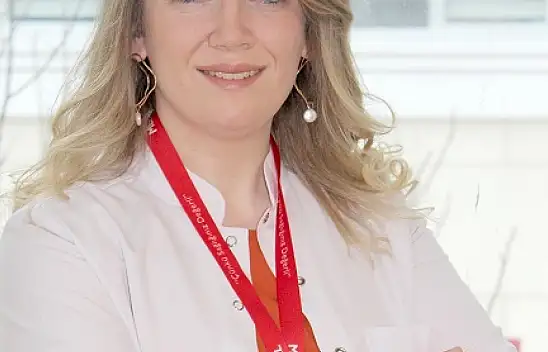 Yılbaşı sofrasında sağlıklı beslenmek için uyulması gereken altın kurallar