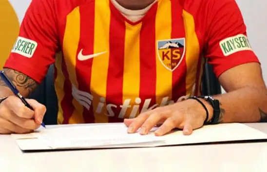 Yılın transfer bombası patlıyor - Kayserispor taraftarını heyecan bastı