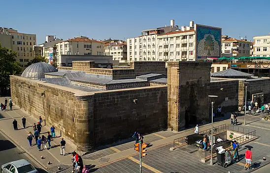 Yurt Dışı ve Çevre İllerden Bu Hizmet İçin Kayseri'ye Akın Ediyorlar!