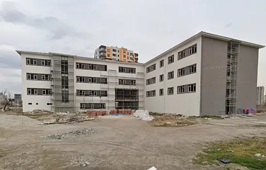 Zamanında bitmeyen okulun maliyeti katlandı! Şimdi 19,4 milyon TL daha harcanacak