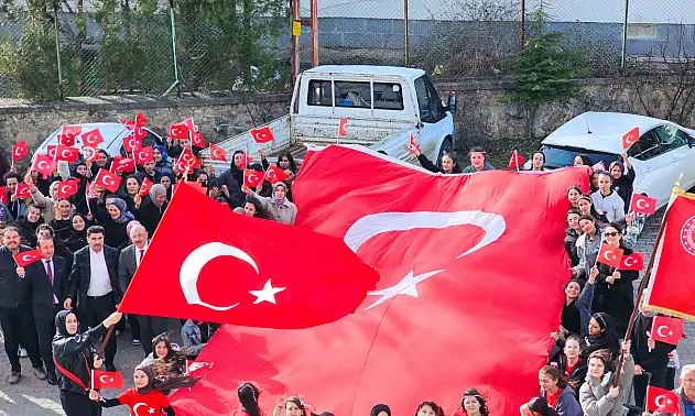 Kayseri'de 'İlk Ders: Bayrak Sevgisi' coşkusu!