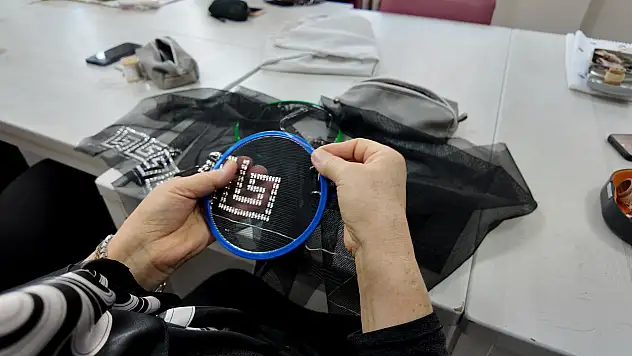 Kayseri'de unutulan sanat yeniden moda oldu! Hem öğreniyorlar hem para kazanıyorlar