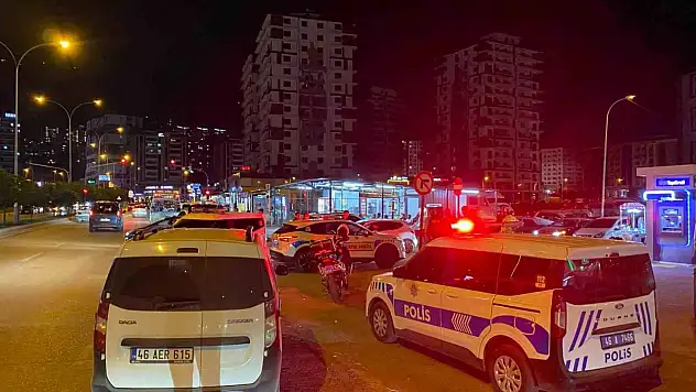 'Dur' ihtarına uymayan sürücü : Polis memuruna çarptı!