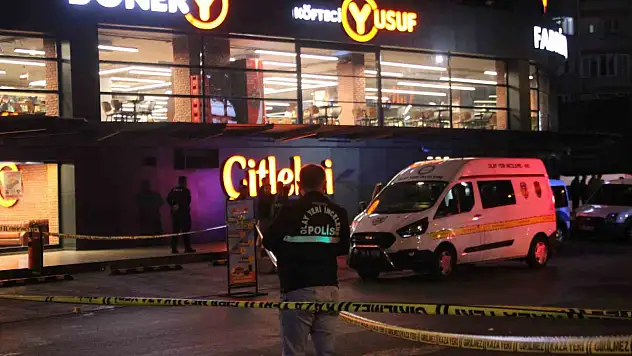 Kayseri'de 'yan bakma' tartışmasıyla başlayan olayda aile sanıkların cezalandırılmasını istiyor