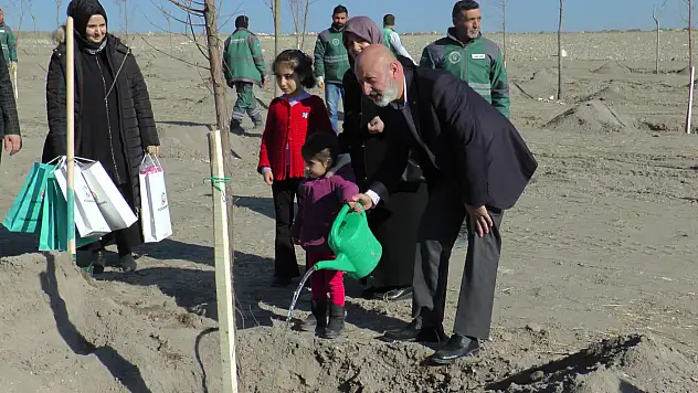 100. yıl bebeklerine 100 fidan!