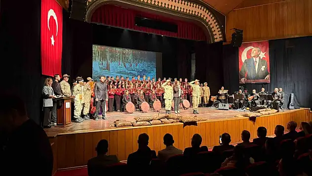 111 yürekli gençten dev Çanakkale Oratoryosu