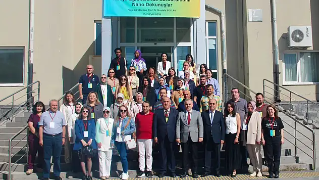 14 ilden 25 kimya öğretmeni Erciyes Üniversitesi'ne geldi