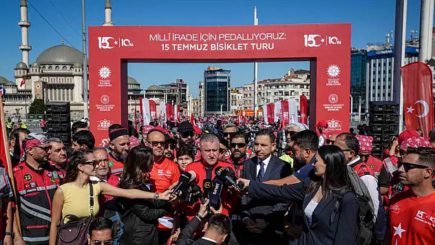 15 Temmuz şehitleri anısına binlerce kişi tek yürek oldu!