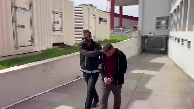Adana'da tırdan servet çıktı! 150 bin paket kaçak sigara ele geçirildi