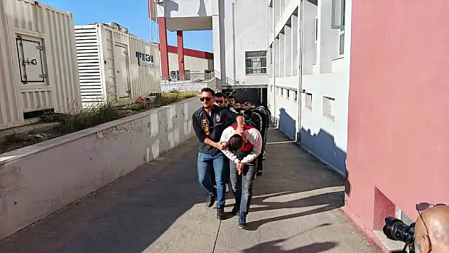 150 milyonluk yasadışı bahsi yöneten şebeke çökertildi!