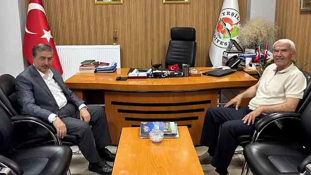 2,5 yıl sonra gelen buluşma! Yeşilhisar siyasetinde dikkat çeken kare