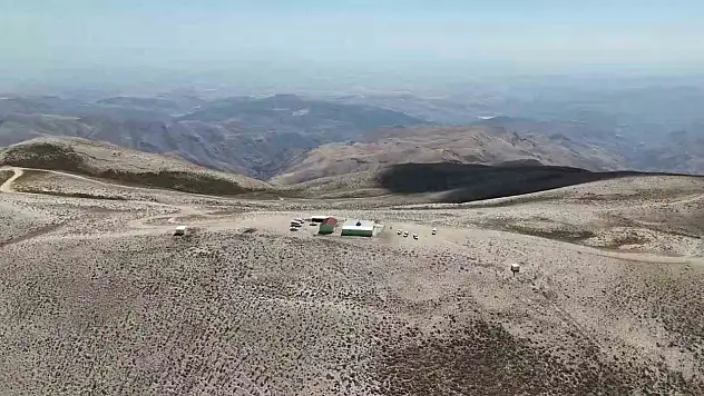 2 bin 600 metrede Hüseyin Gazi Türbesi'ne ziyaretçi akını
