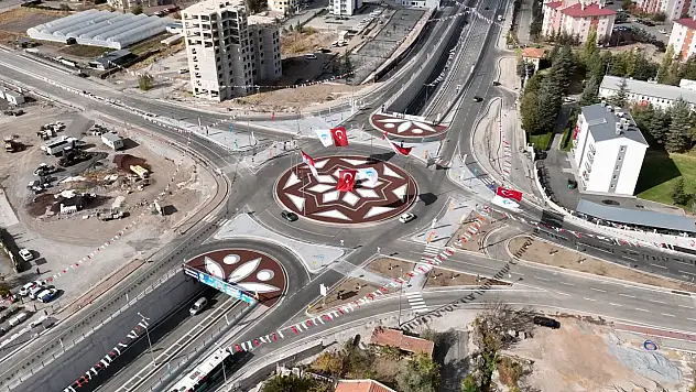 29 Ekim Katlı Kavşağı resmen hizmete girdi: Başkan Büyükkılıç sözünü tuttu!