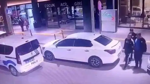 Adana'da 44 yıl hapis cezalı hırsızlık zanlısı hastane önünde yakalandı
