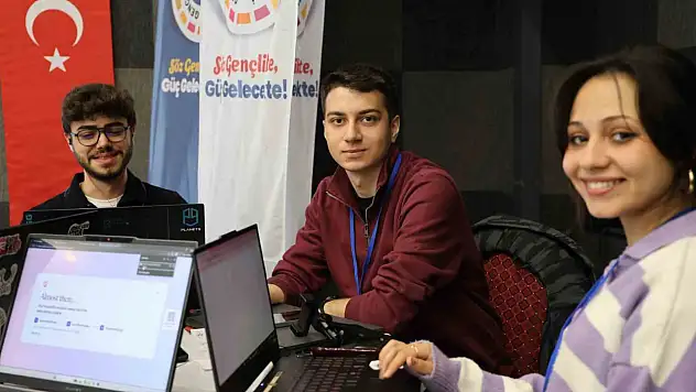 5 ilden 70 genç Elazığ'da uzay misyonu için ter dökecek!