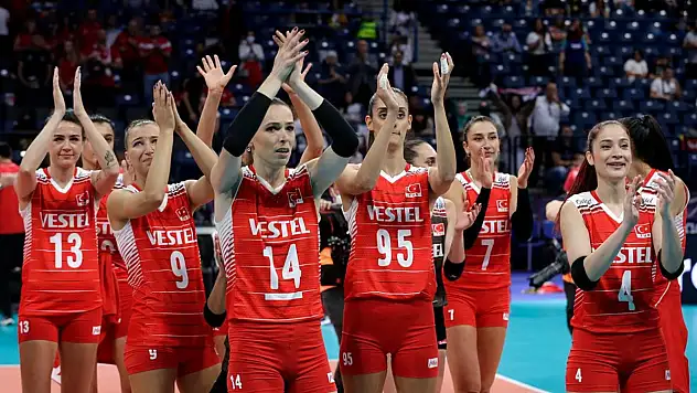 A Milli Kadın Voleybol Takımı'na, MSB'den destek