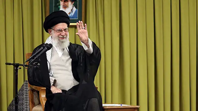 ABD Başkanı duyurdu: İran'ın ruhani lideri Hamaney saldırılar sonucu öldü!