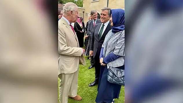 Abdullah Gül, Kral Charles ile bir araya geldi