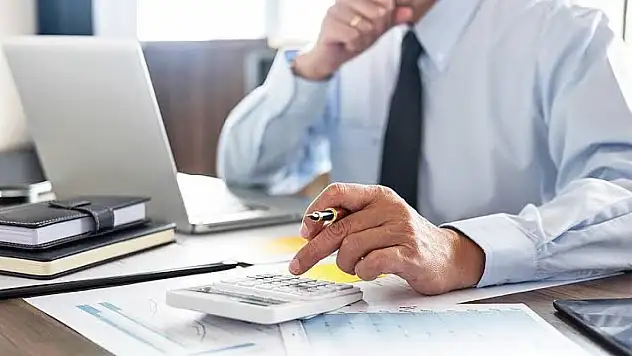 Adalet Bakanlığı'na 20 bin personel alınacak