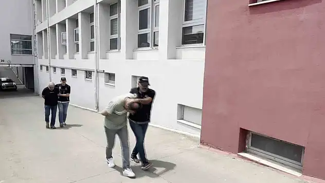 Sarıçam'da Uyuşturucu Baskını