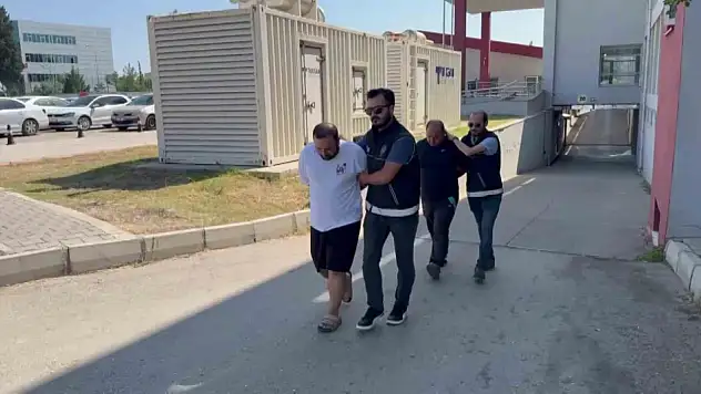 1 milyon liralık kaçak sigara operasyonu: 2 tutuklama