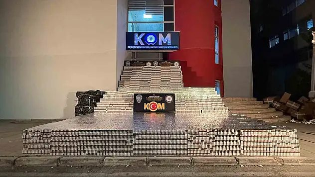 Adana'da dev operasyon! Binlerce paket sigara ele geçirildi