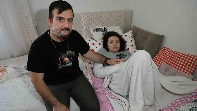 12'nci kattan düştü, hayata tutundu