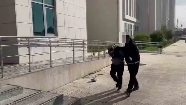 Adana'da 19 firari yakalandı!