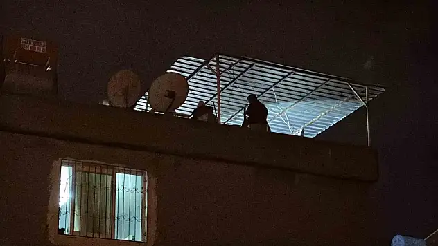 Adana'da çatı katında patlama