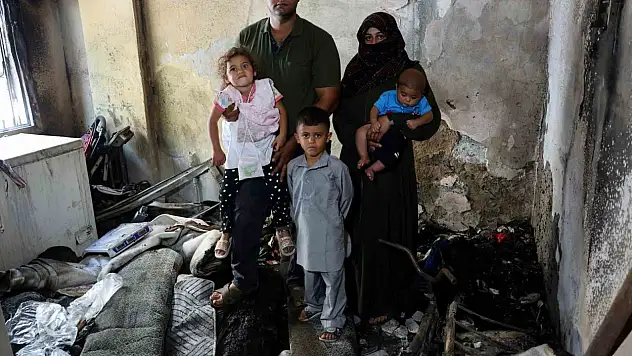 Adana'da bir evi ateşe verdiler!