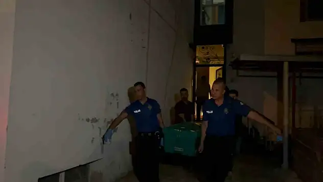 Adana'da aile içi acı tablo: 2 ölü 1 yaralı