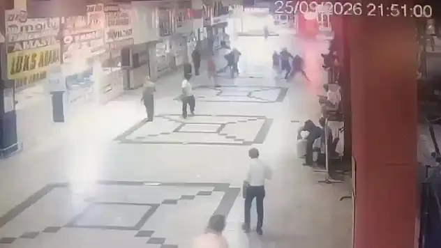 Adana'da değnekçiden bilet alan şahıs iade etmek isteyince dayak yedi!