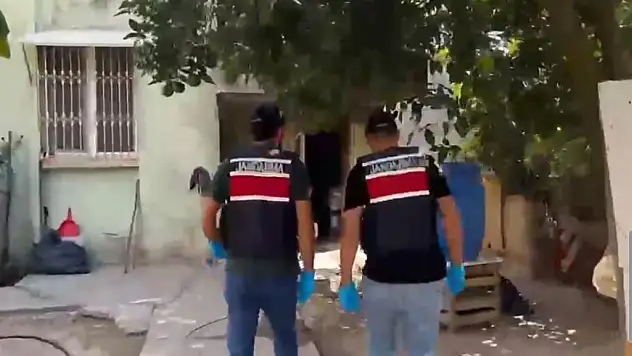 Adana'da 1 ton 670 litre kaçak alkol yakalandı
