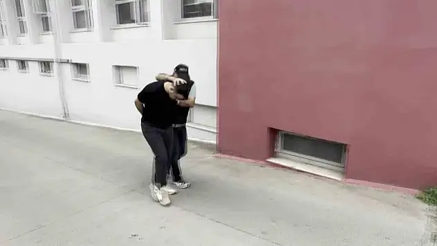 Adana'da uyuşturucu suçlularına şafak operasyonu!