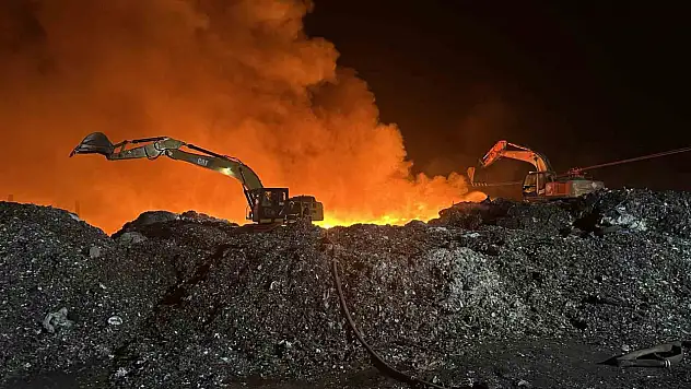 Geri dönüşüm fabrikasındaki yangın kontrol altına alındı