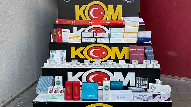 Adana'da kaçak satış yapılan ilaç ve tıbbı malzemeler  ele geçirildi!